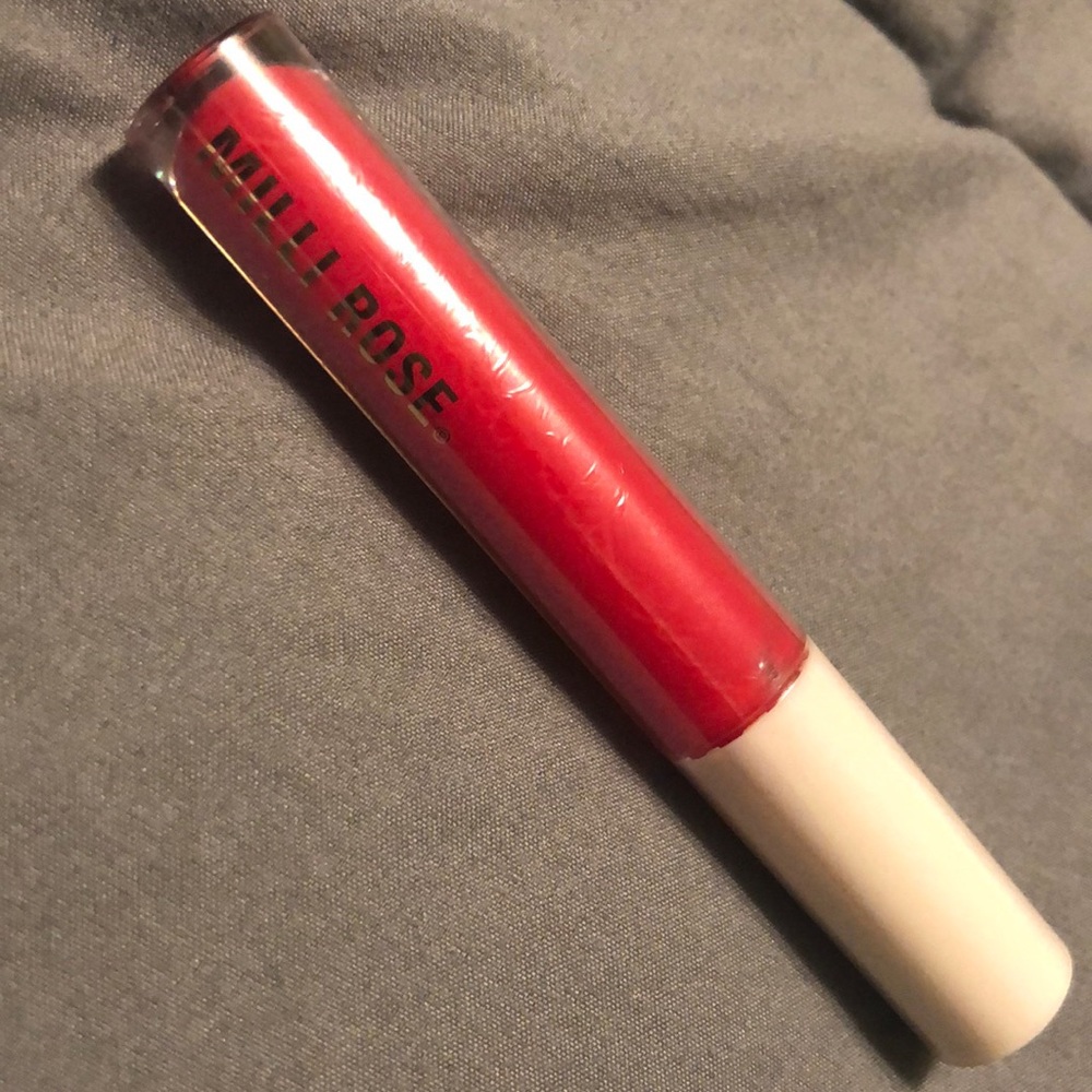 Lip shine
